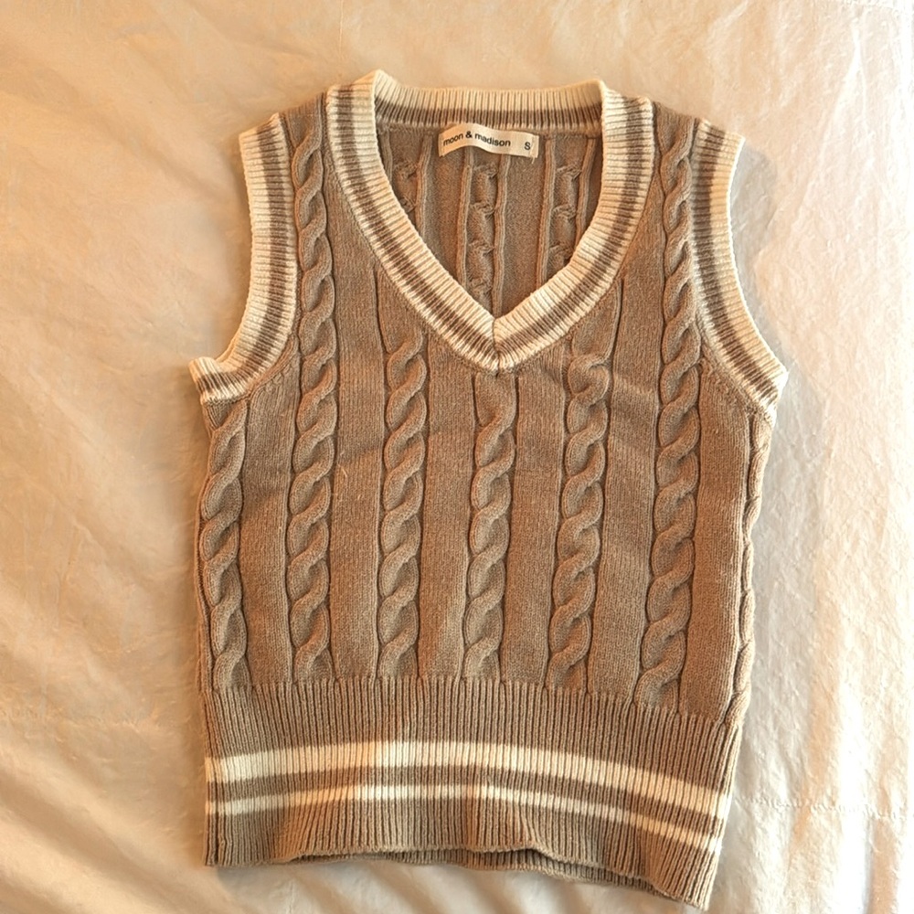 Sweater Vest